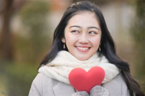 付き合っ て ない 水族館 女性 から|付き合ってもない人に水族館に誘うってどう思います .